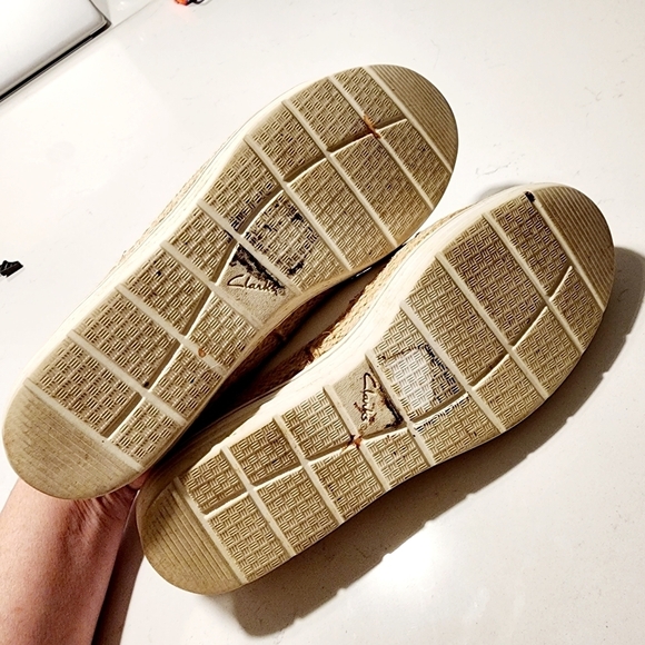 Clark's Collection White Leather Marie Mist Raffia Trim Sneakers Women's 8 EUC - Picture 8 of 9